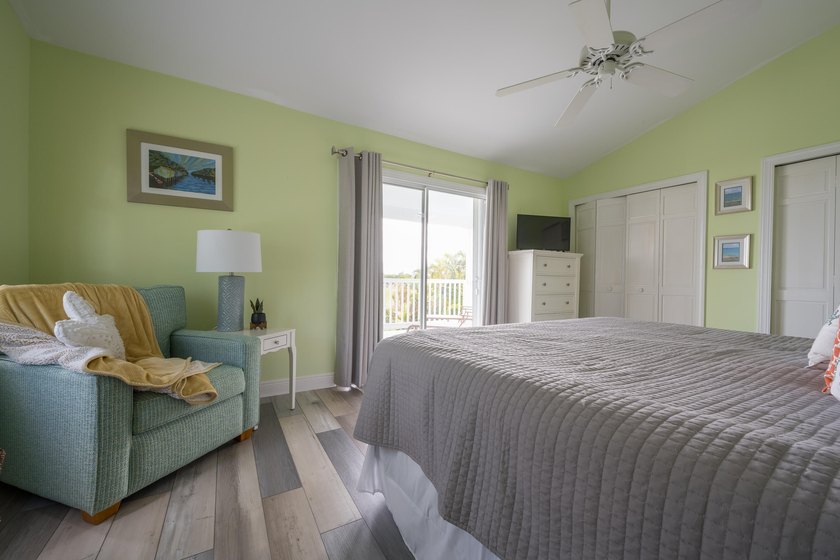 Beautifully maintained Golf Club home overlooking the 17th hole - photo 36