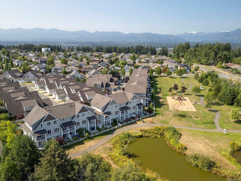 This three-story townhome is a fantastic opportunity to own in a - photo 40