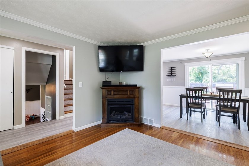 Welcome home to this beautifully updated split-level in the - photo 10
