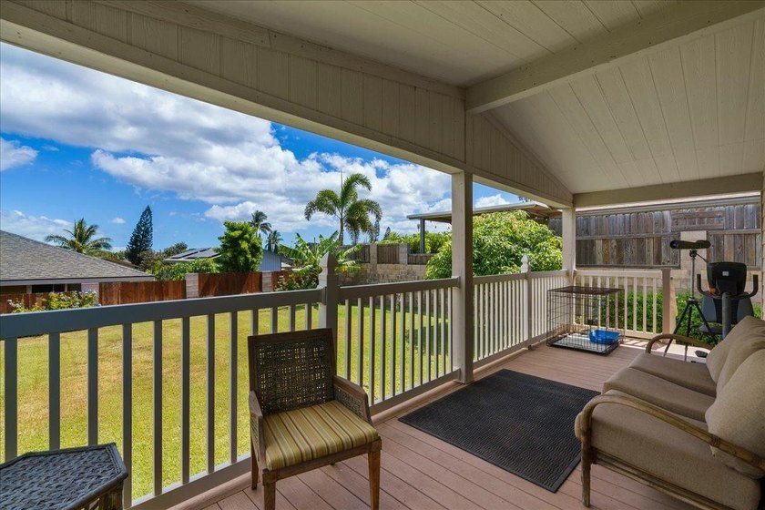 Welcome home to this charming 3-bedroom, 2-bath residence tucked - photo 19