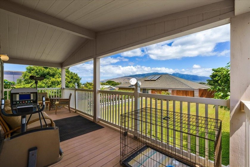 Welcome home to this charming 3-bedroom, 2-bath residence tucked - photo 22