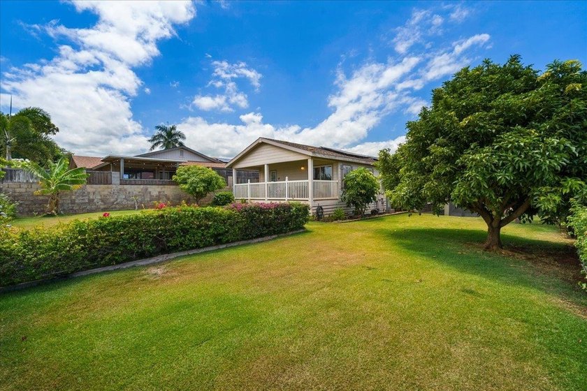 Welcome home to this charming 3-bedroom, 2-bath residence tucked - photo 40