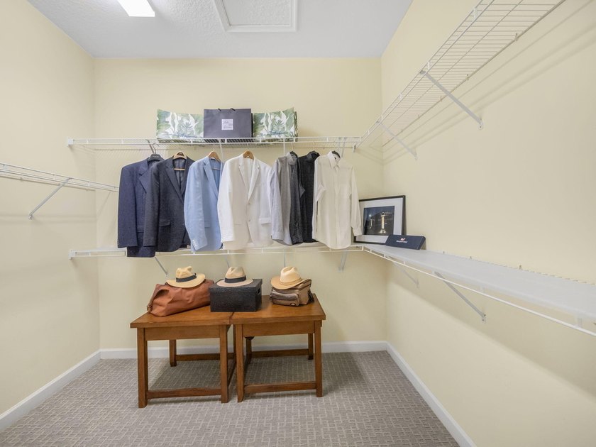 Lovely Furnished Home with Golf Course View. This 2 possible 3BD - photo 14