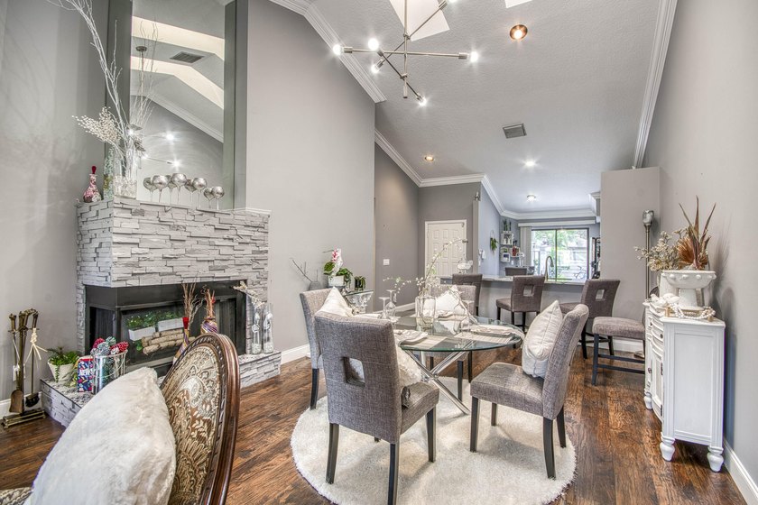 Updated, bright and move-in-ready villa in Landings at River - photo 19