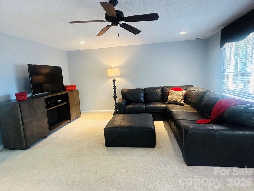 This beautiful Milford Knoll home is tucked away with a - photo 13