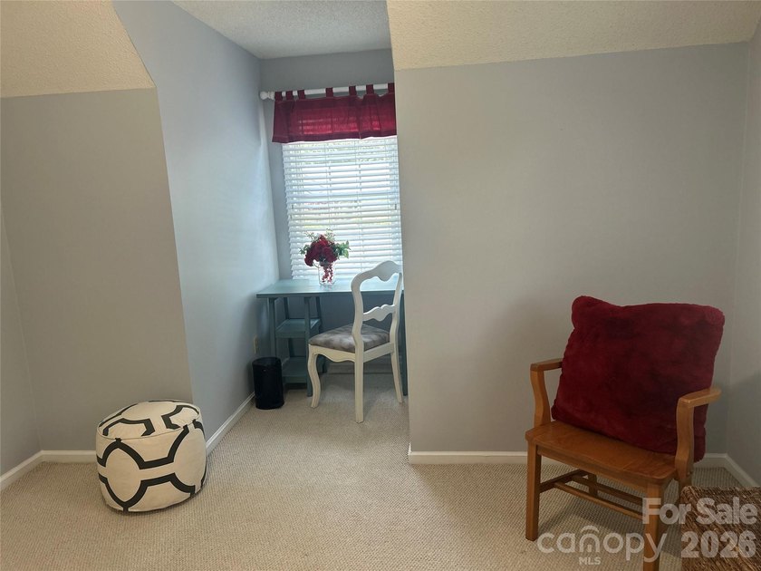 This beautiful Milford Knoll home is tucked away with a - photo 22