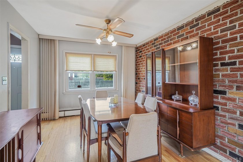 This spacious five-bedroom, two-full-bath corner-lot home in - photo 6