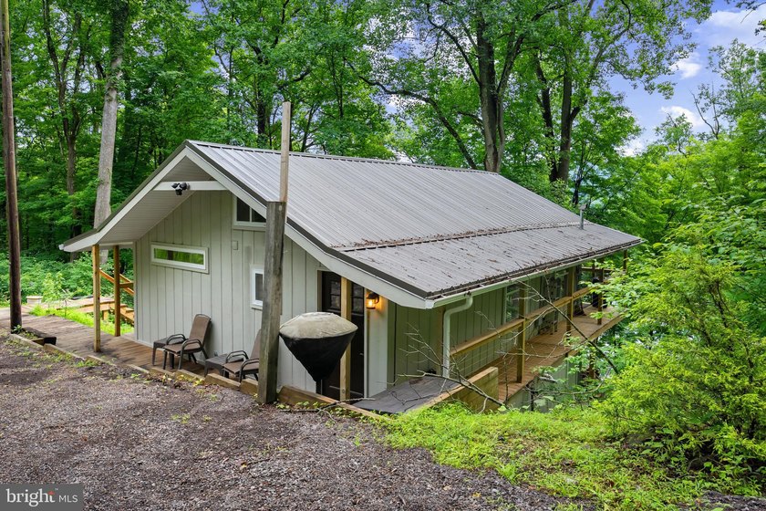 Escape to your own waterfront retreat on the beautiful - photo 2