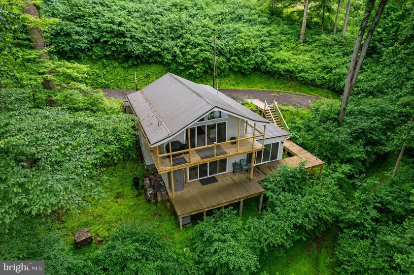 Escape to your own waterfront retreat on the beautiful - photo 3