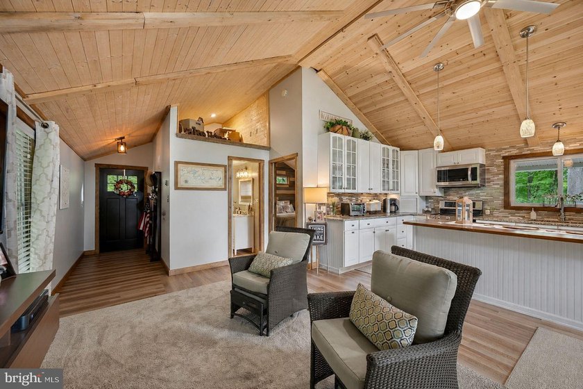 Escape to your own waterfront retreat on the beautiful - photo 5