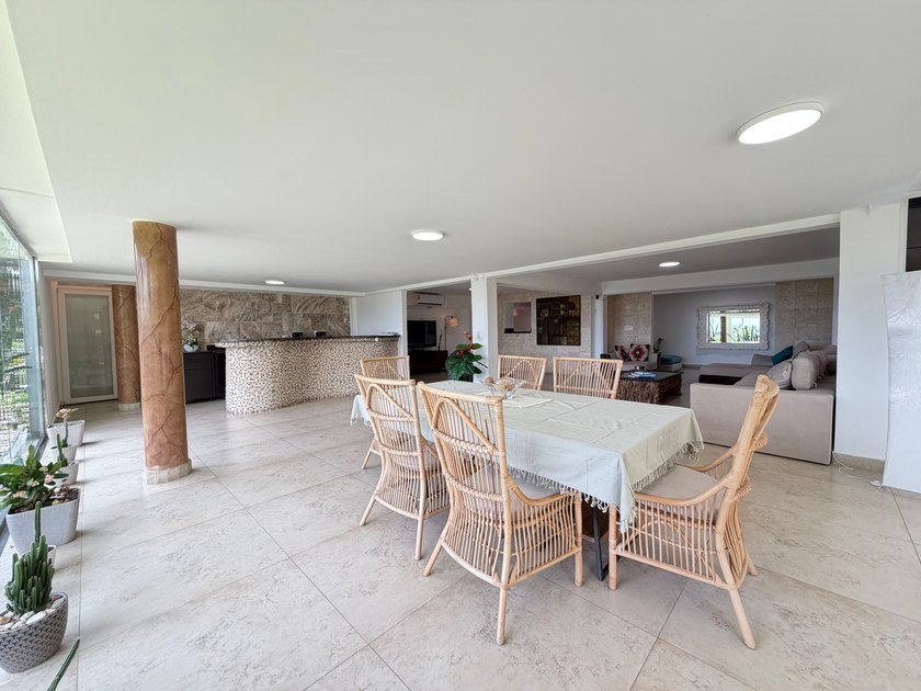 Majestic Family Home in Albrook with Private Gardens
Set in one - photo 12