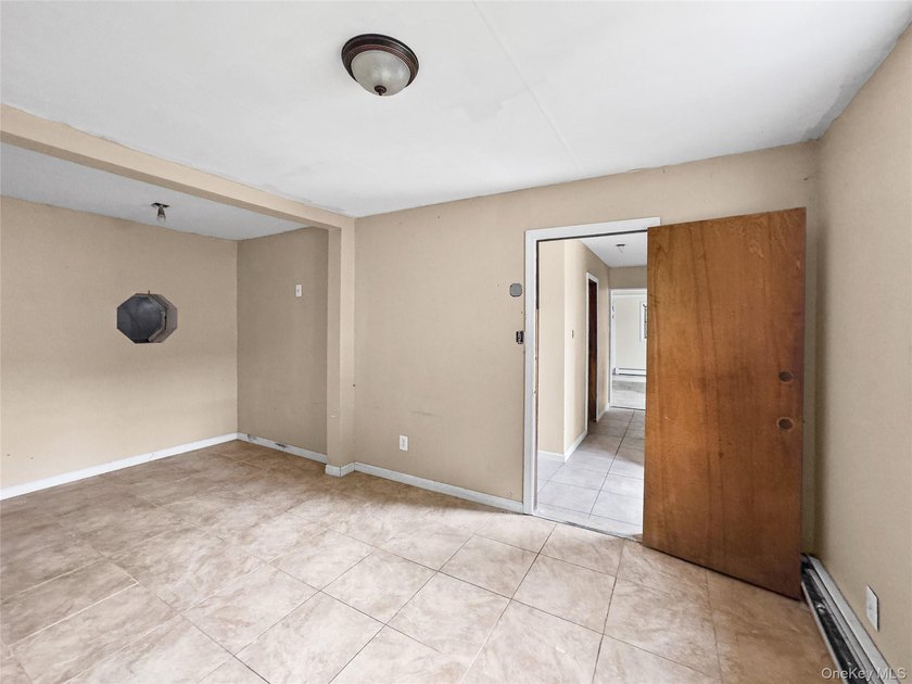 Bring your vision and transform this spacious colonial into the - photo 25