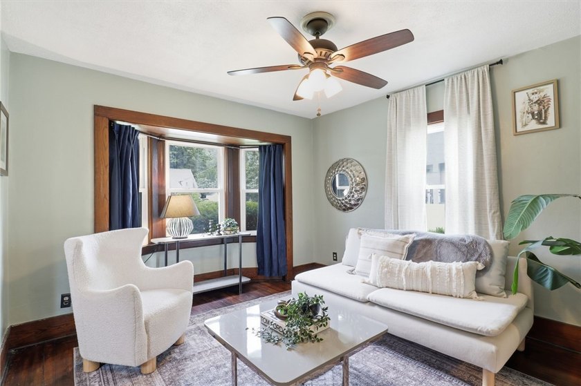 Welcome home to this adorable colonial in Brighton with Penfield - photo 6