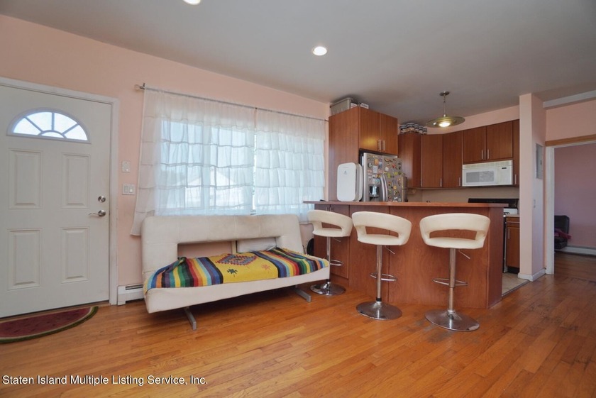 Don't miss a great opportunity to own this beautiful 2 bedroom 2 - photo 3