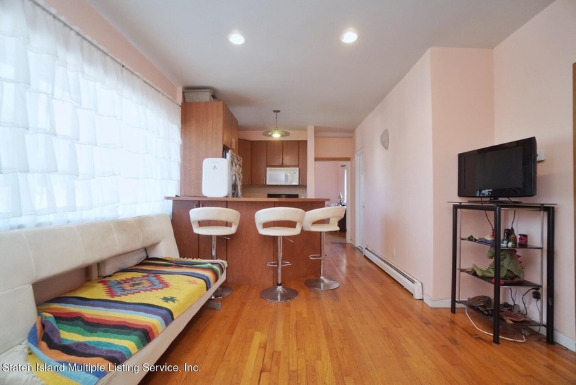 Don't miss a great opportunity to own this beautiful 2 bedroom 2 - photo 4