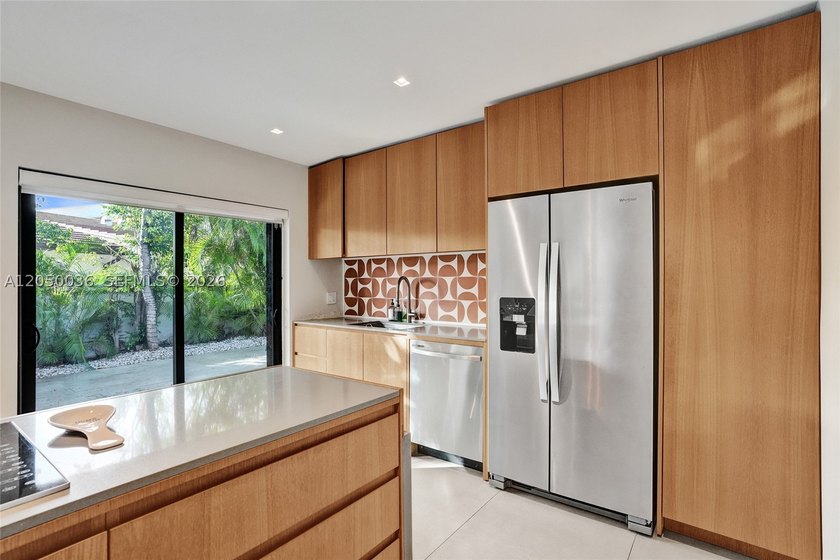 An exclusive gem inside the guard-gated community of Sky Lake - photo 22