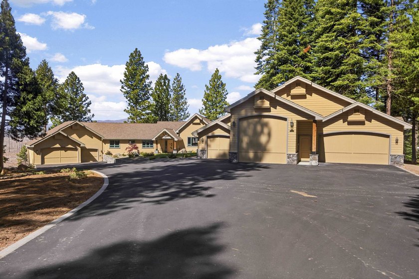 Located in Lake Almanor West, this well maintained home sits on - photo 3