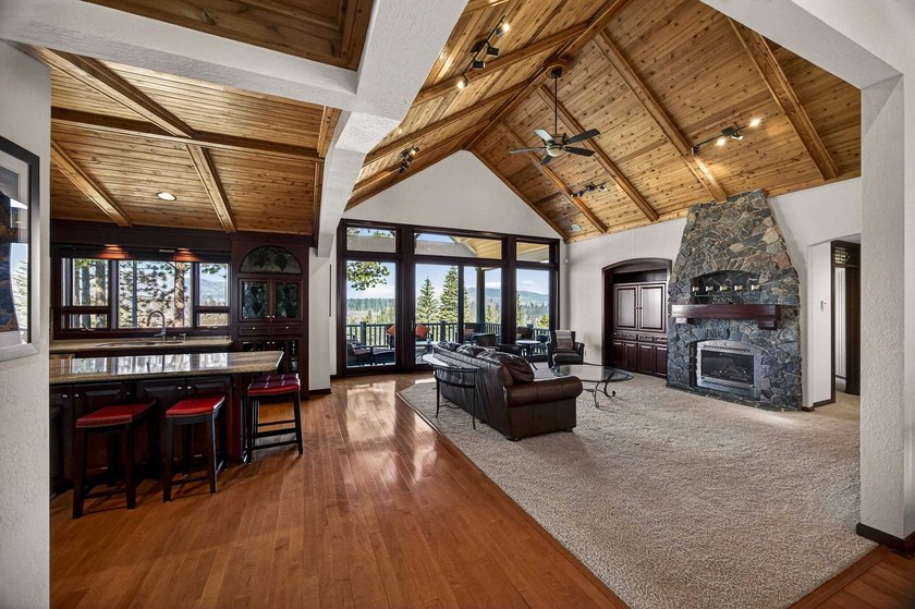 Located in Lake Almanor West, this well maintained home sits on - photo 9