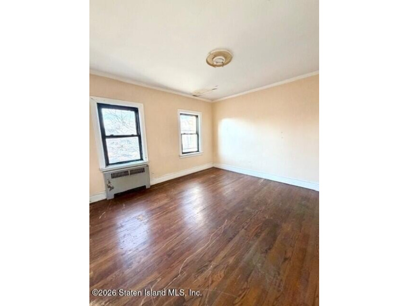 Welcome to this Charming Single Family in the Desirable - photo 10