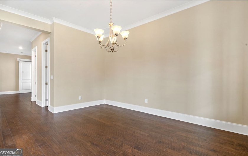 Welcome to Luxury Cottage living in Watkinsville's premiere - photo 7