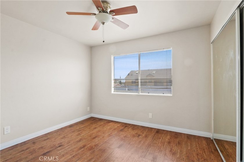 Welcome to this charming North Alamitos Beach condo, ideally - photo 19