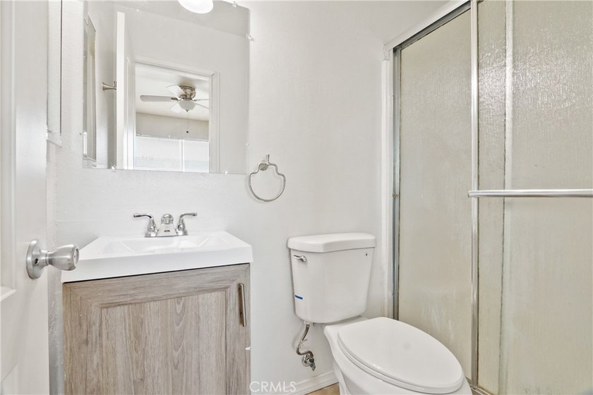Welcome to this charming North Alamitos Beach condo, ideally - photo 21