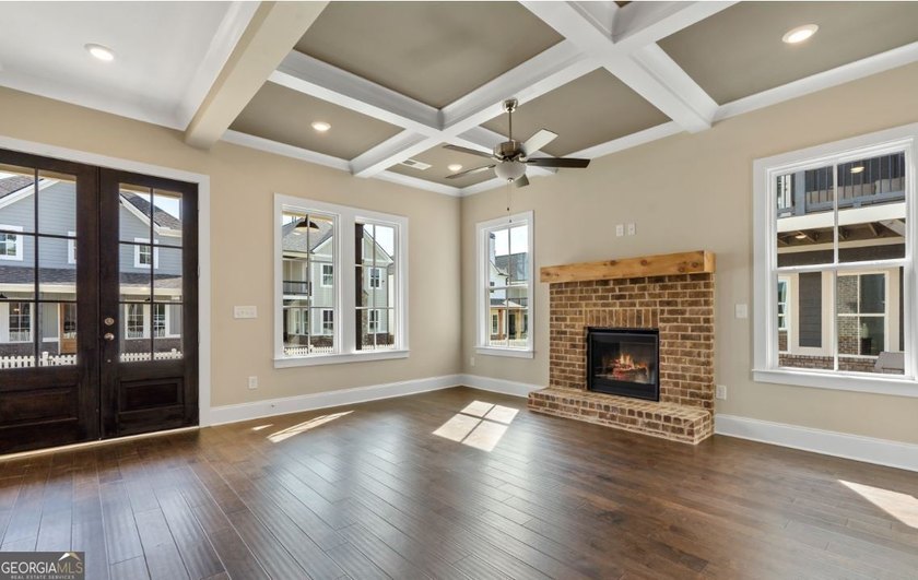 Welcome to Luxury Cottage living in Watkinsville's premiere - photo 5