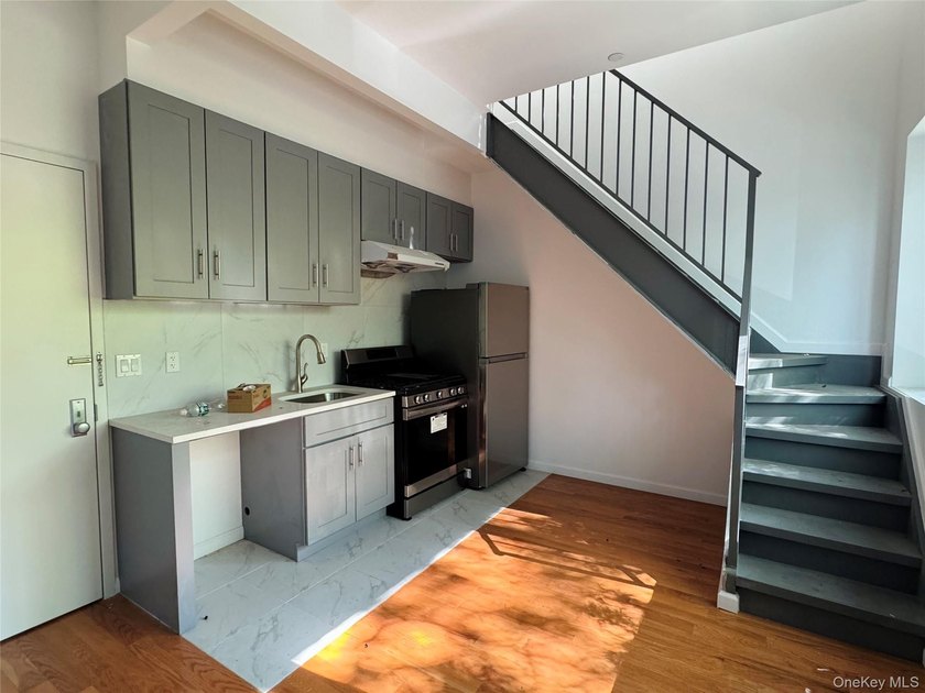 Great investment with 7 free market unit in a new built building - photo 4