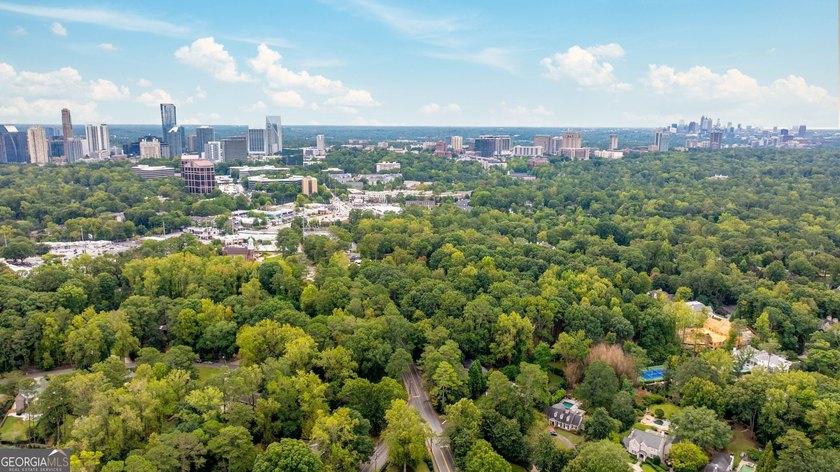 NEW DEVELOPMENT OPPORTUNITY! Having never been on the market - photo 8