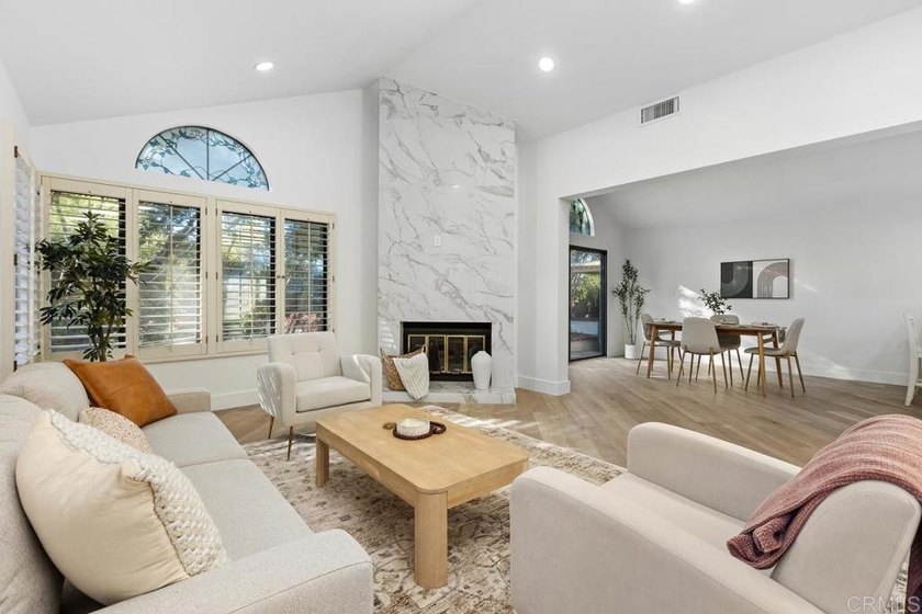 Welcome to 2533 Vista Valley Drive, an extraordinary residence - photo 10