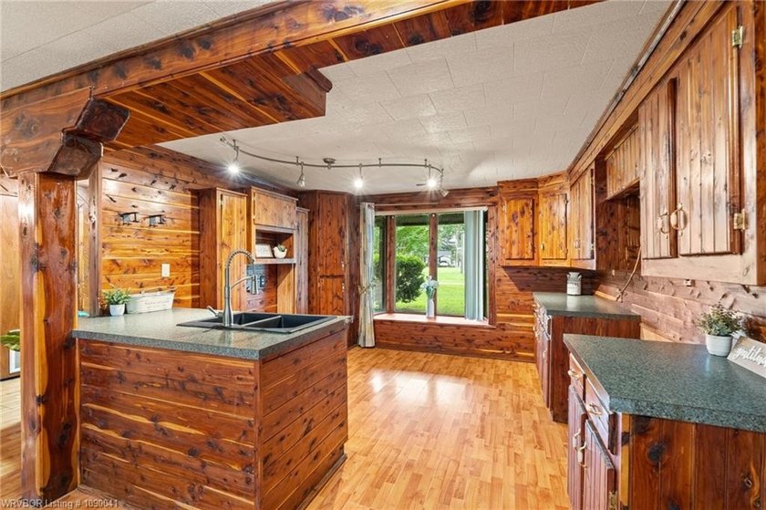 Beautiful 3-bedroom, 2-bath log home offering 1,860 square feet - photo 12