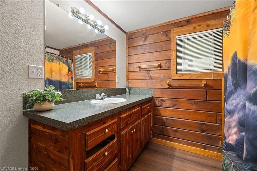 Beautiful 3-bedroom, 2-bath log home offering 1,860 square feet - photo 15