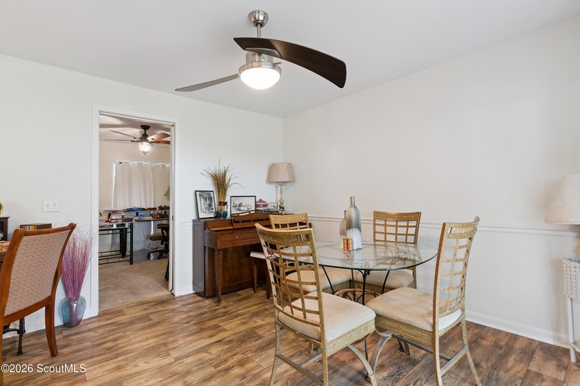 Easy island living in this charming 2-bedroom, 1-bath end-unit - photo 9