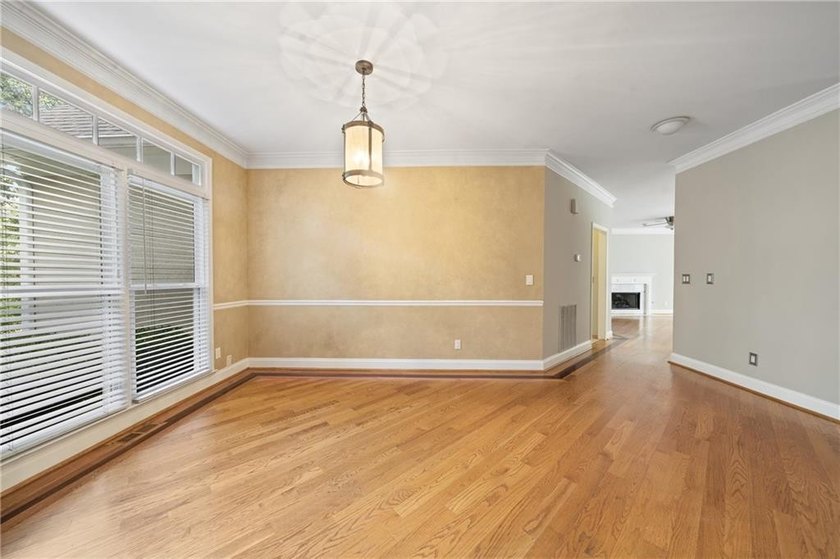 BRING ALL OFFERS! Located in sought-after Roswell just moments - photo 3
