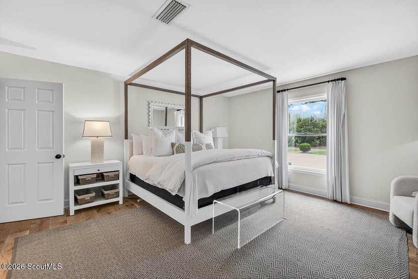Enjoy this peaceful, quiet home tucked under the beautiful trees - photo 6