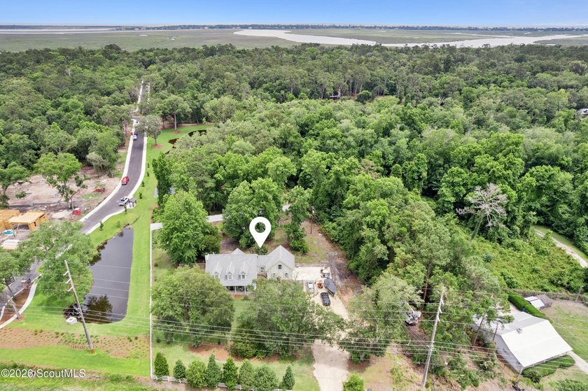 Perfect blend of refined coastal living and peaceful country - photo 2