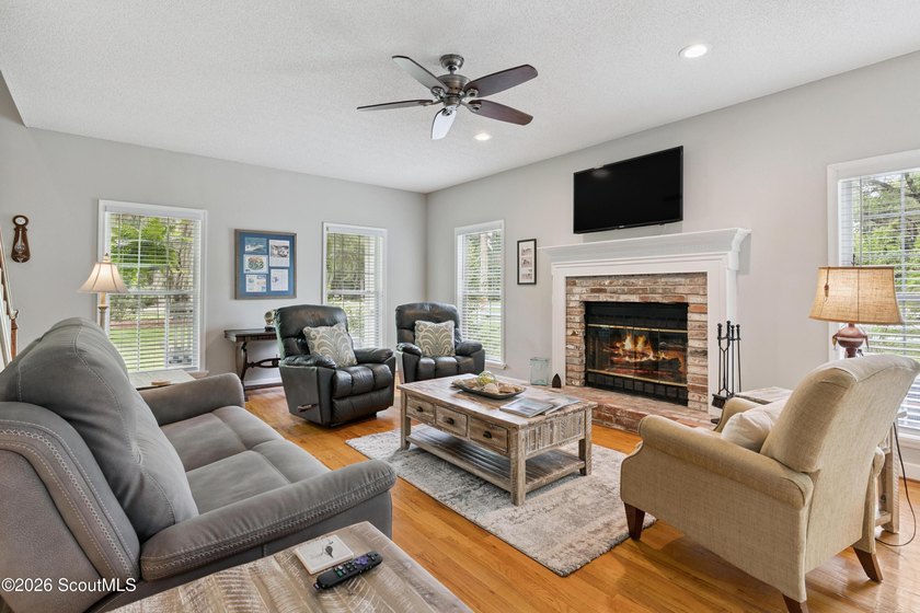 Perfect blend of refined coastal living and peaceful country - photo 8