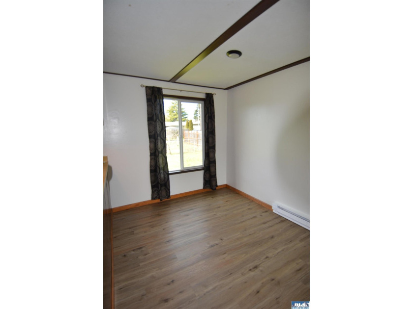 Cute and full of character, this cozy 3-bedroom, 1-bath in town - photo 10