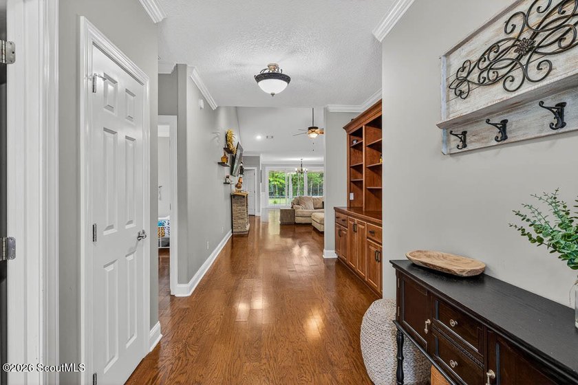 Beautiful 4-bedroom home in sought-after Carriage Gate - photo 6