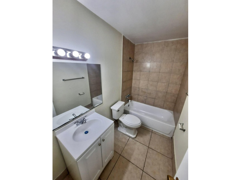 FOR SALE-Spacious 2 bedroom 2 bath second floor CORNER UNIT with - photo 8
