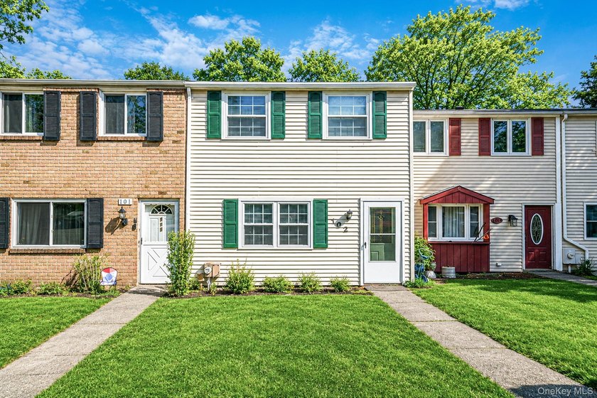 Bright, airy, and move in ready. This 3 bedroom, 1.5 bath - photo 2