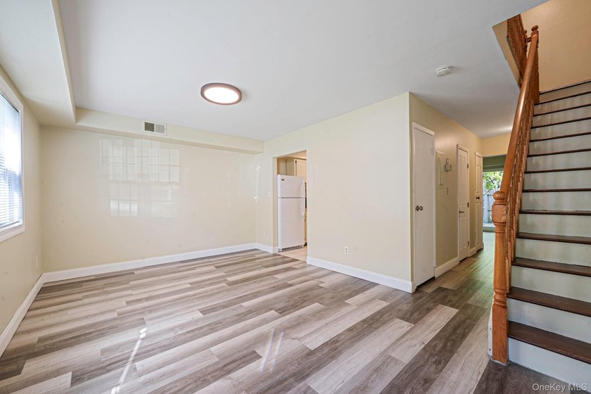 Bright, airy, and move in ready. This 3 bedroom, 1.5 bath - photo 4
