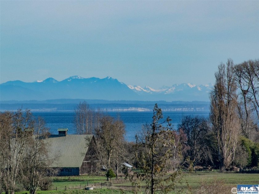 Seize the ultimate shortcut to luxury living. This isn't just a - photo 7