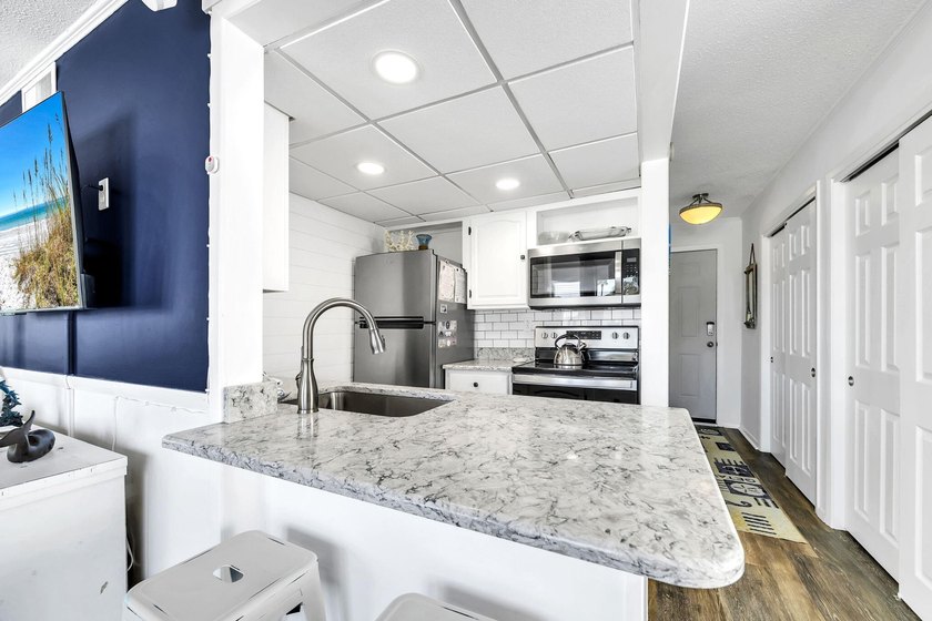 Sandpiper Cove 1013 is a beautifully updated coastal retreat - photo 9