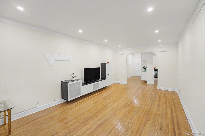 Welcome to this beautiful one-bedroom co-op located in the - photo 8