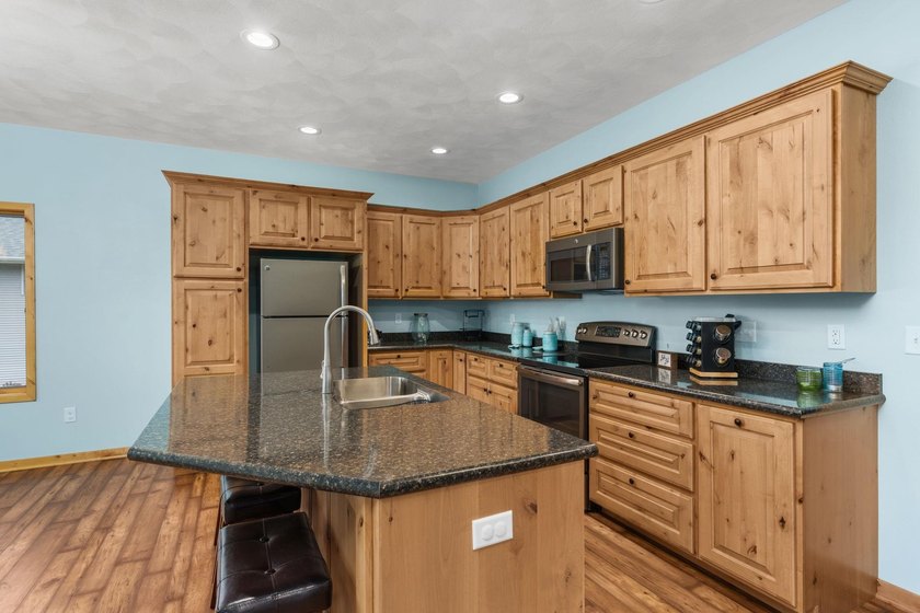 Live your best lake life at this stunning turnkey waterfront - photo 16