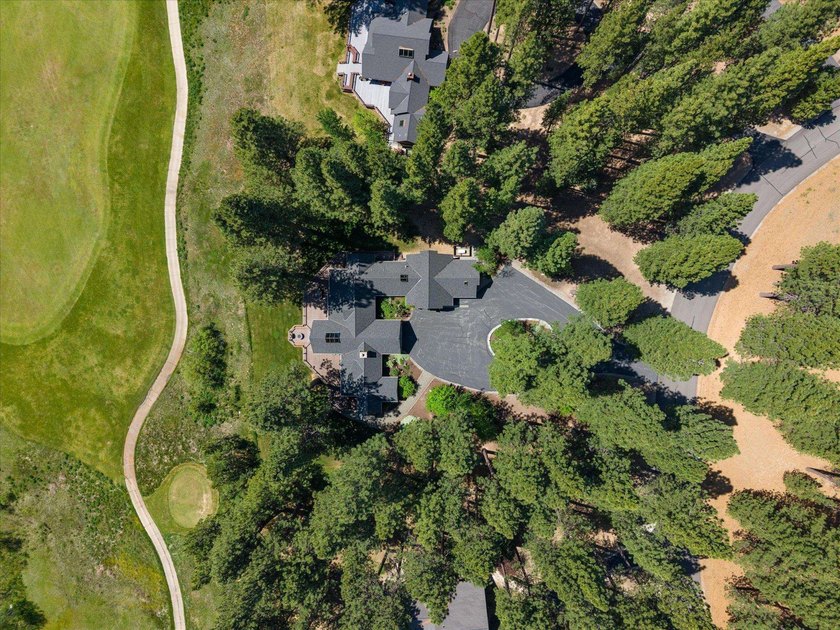 Perched on the prestigious Quail View bluff, this extraordinary - photo 7