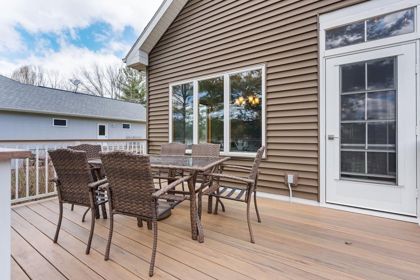 Live your best lake life at this stunning turnkey waterfront - photo 41