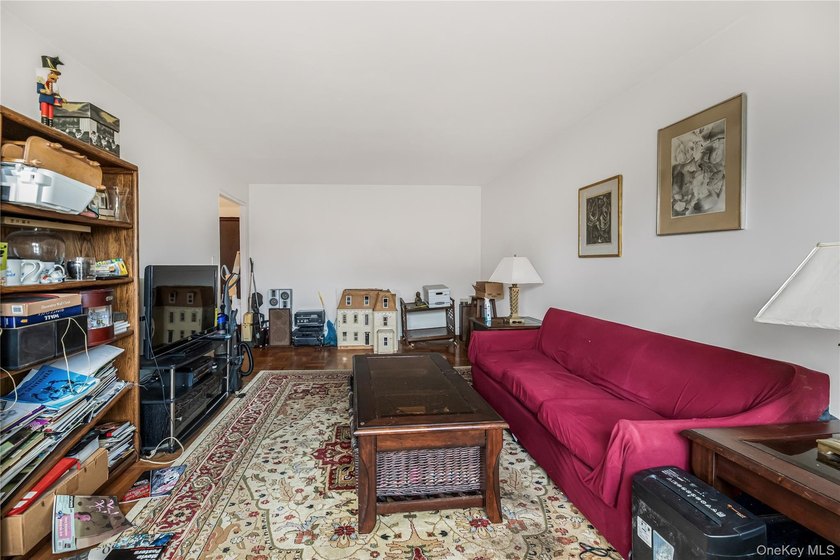 Needs renovations and is priced accordingly! This spacious - photo 7