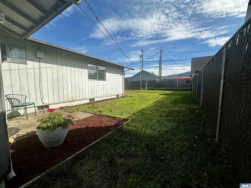 Charming Sequim Home with Modern Updates &amp; Walkable Location - photo 10